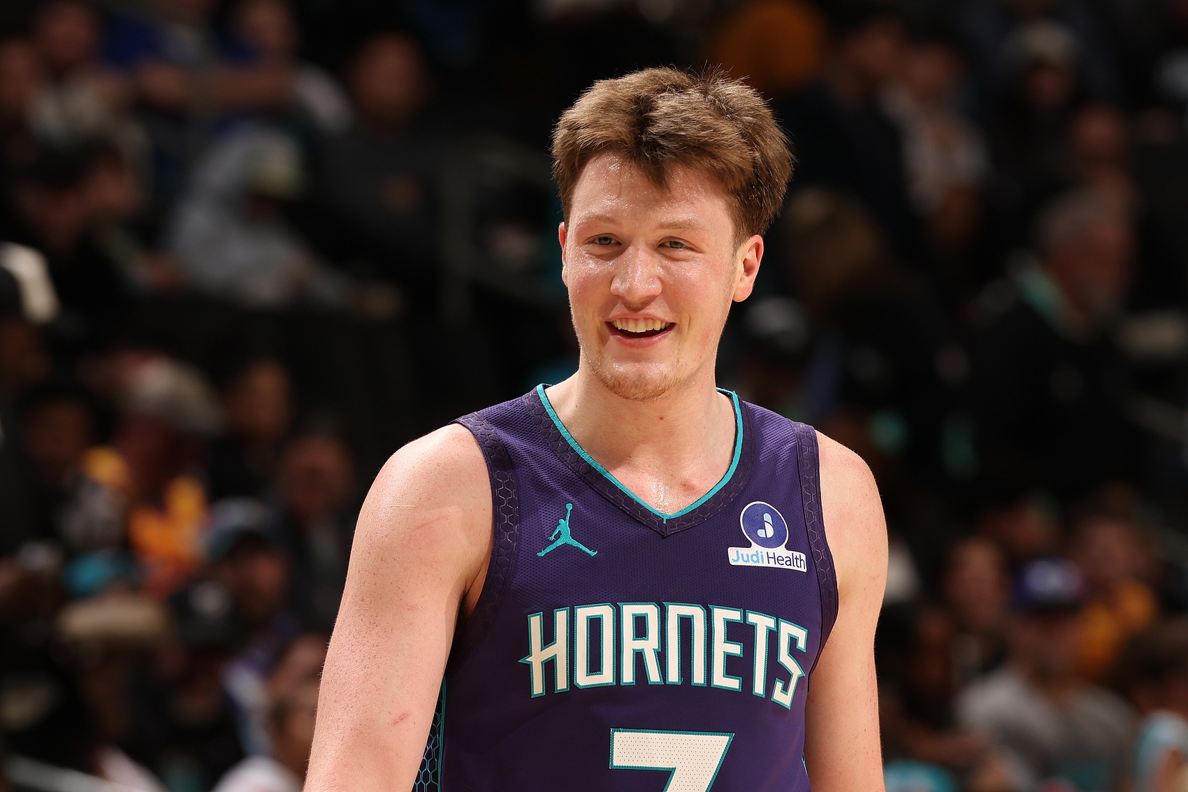 南宫娱乐-专打硬仗！黄蜂客场豪取10连胜 期间大胜绿军29分 血虐掘金23分